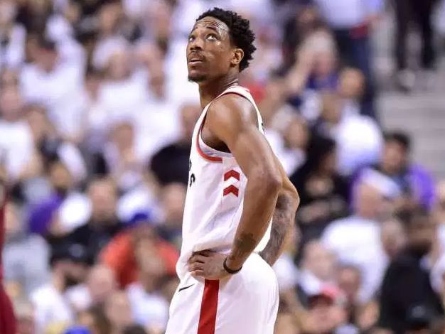 显示了球队 显示了球队