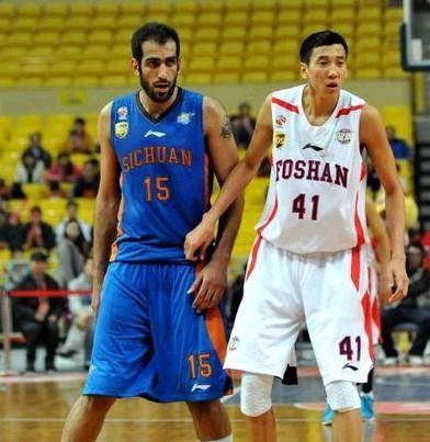 沿的二点球 沿的二点球